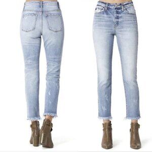 KanCan Relaxed Boyfriend High Rise Hem Detail‎ Size 25